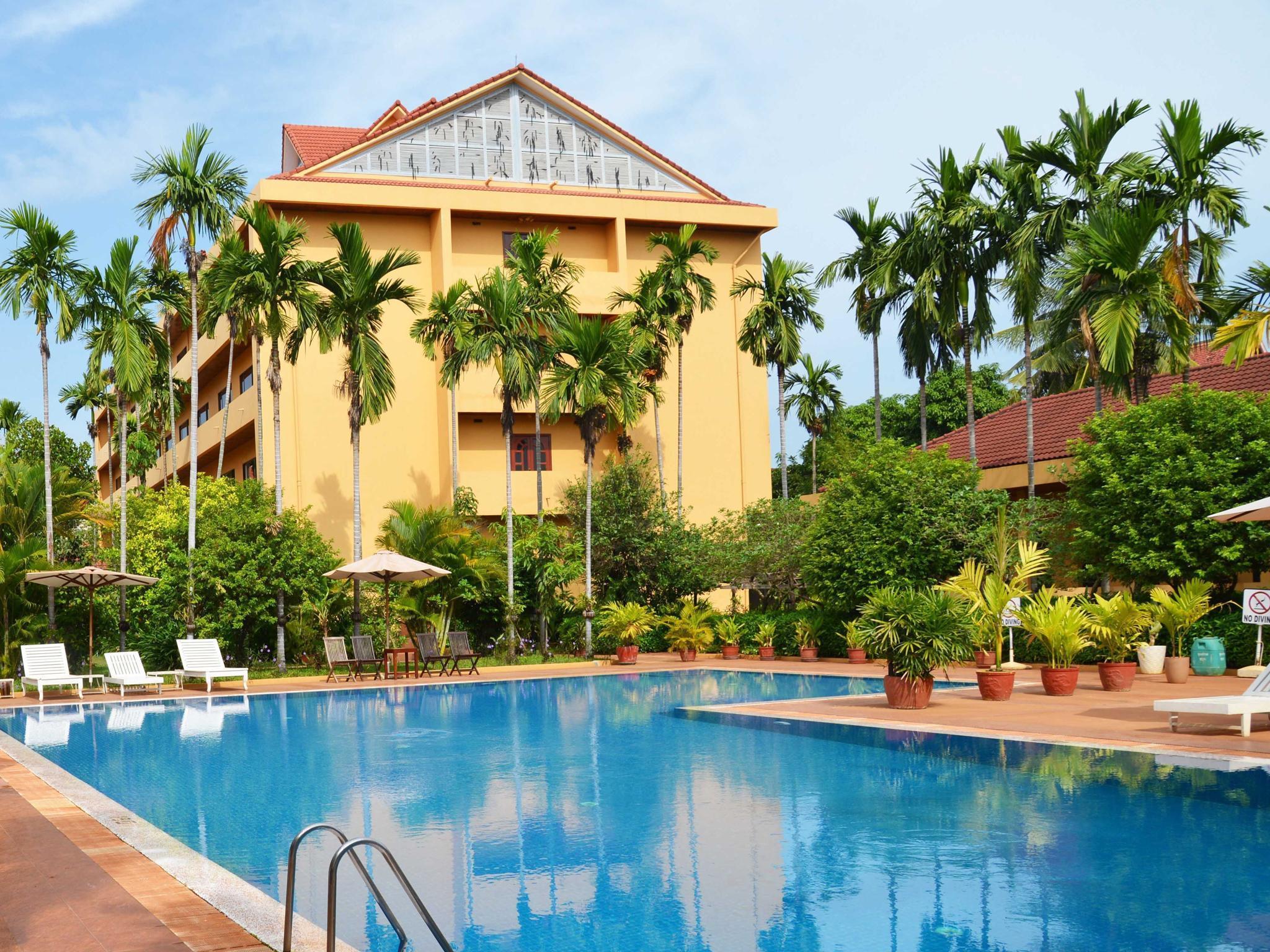 Angkor Hotel Siem Reap Esterno foto
