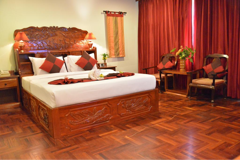 Angkor Hotel Siem Reap Esterno foto