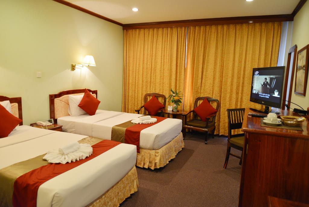 Angkor Hotel Siem Reap Esterno foto