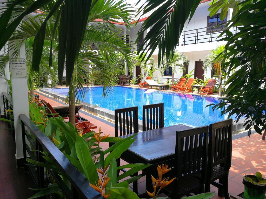 Angkor Hotel Siem Reap Esterno foto