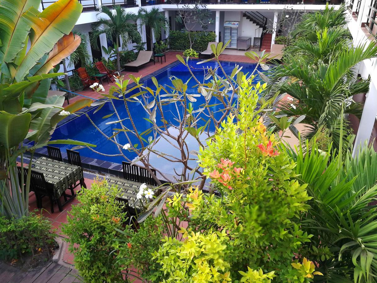 Angkor Hotel Siem Reap Esterno foto