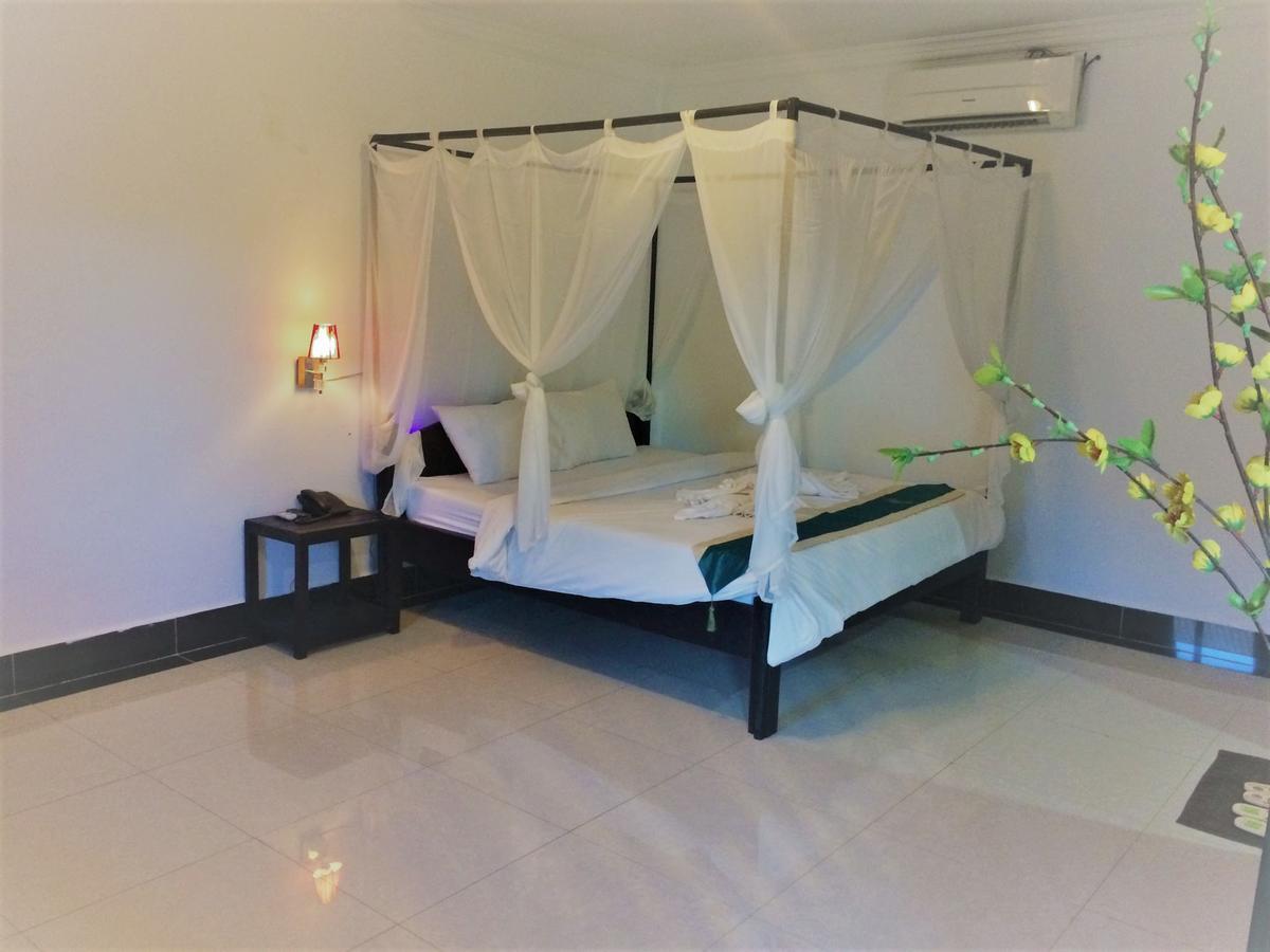Angkor Hotel Siem Reap Esterno foto